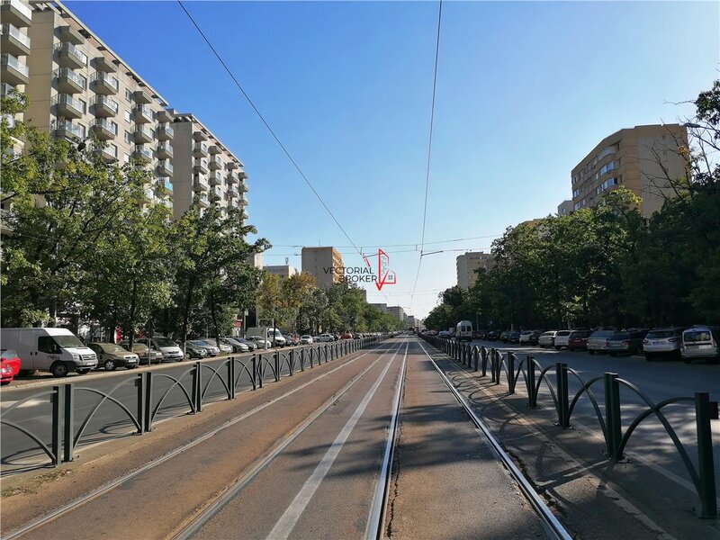 Colentina Apartament et.2/10 in bloc stradal, zona verde